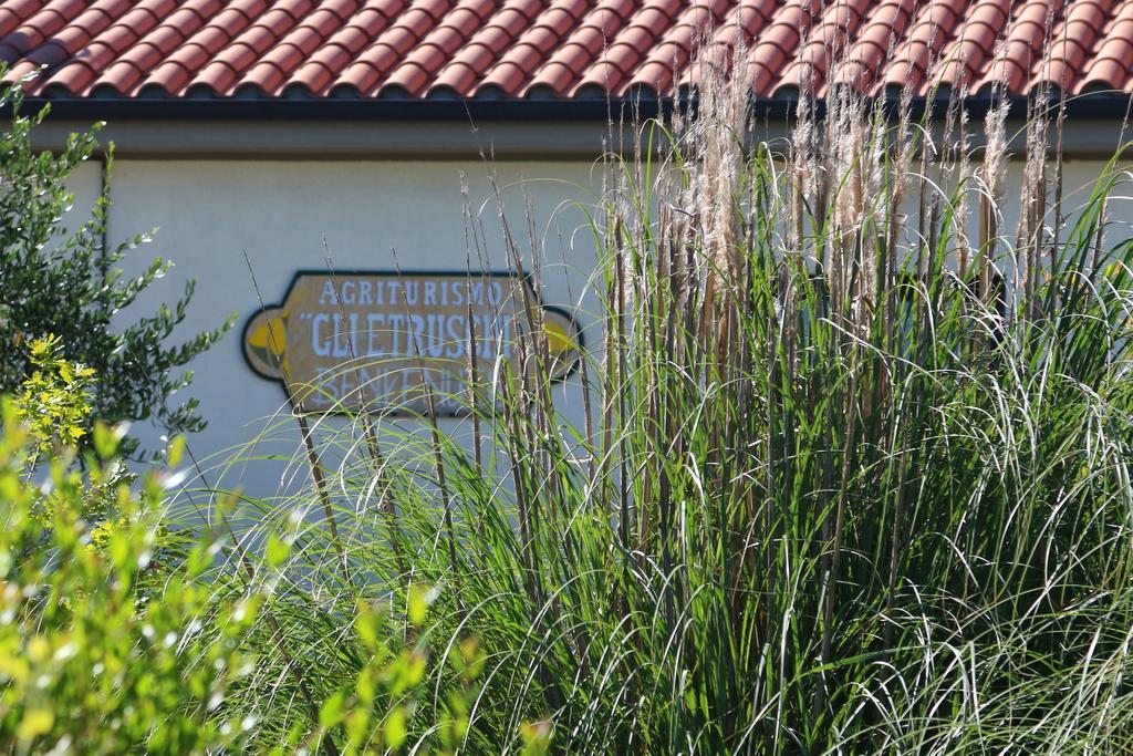 Agriturismo Gli Etruschi Популония Екстериор снимка