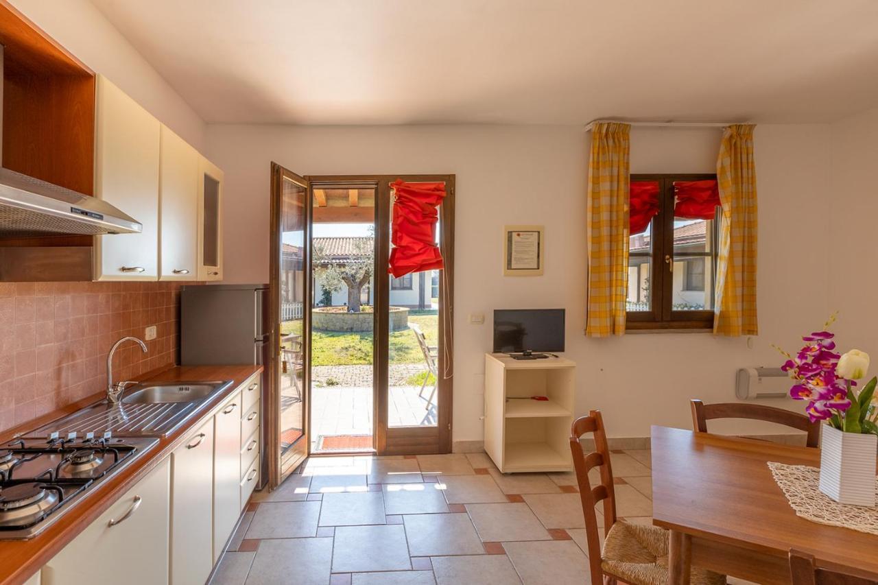 Agriturismo Gli Etruschi Популония Екстериор снимка