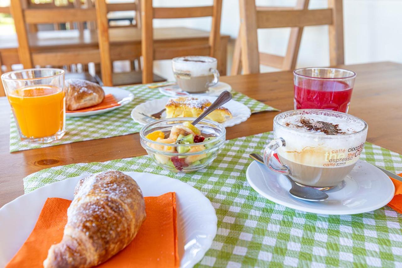Agriturismo Gli Etruschi Популония Екстериор снимка
