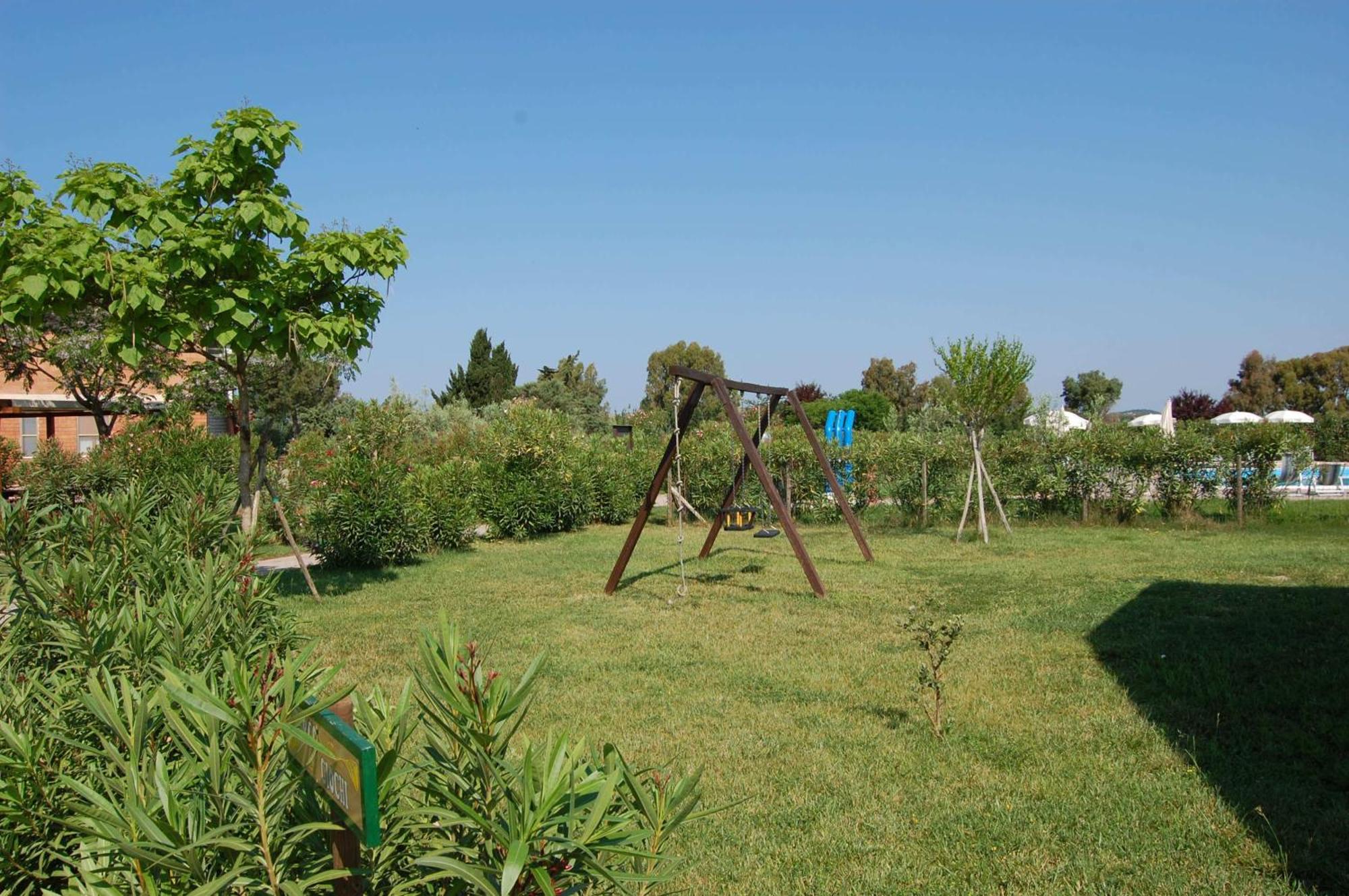 Agriturismo Gli Etruschi Популония Екстериор снимка